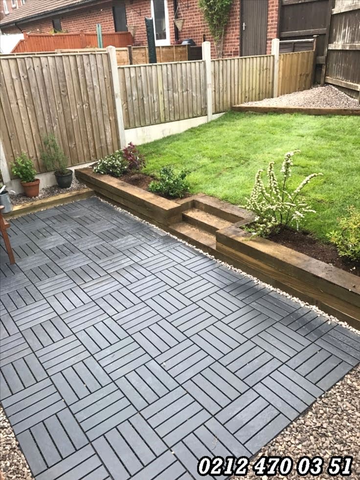 Ahşap Görünümlü 30×30 Plastik Yer Karosu, hem estetik hem de dayanıklılığı bir arada sunar. Balkon, teras ve bahçe gibi dış mekanlar için ideal olan bu suya dayanıklı yer karosu, kolay montaj özelliğiyle dikkat çeker. Ahşap desenli plastik karo yapısı sayesinde doğal bir görünüm sunarken, plastik zemin kaplama avantajlarıyla uzun ömürlü kullanım sağlar. Modüler yapısı sayesinde istediğiniz ölçüde uygulama yapabilir, dış mekanlarınıza şıklık katabilirsiniz. Uygun plastik yer karosu fiyatları ve dekoratif tasarımıyla öne çıkan bu ürün, dış mekan zemin kaplamasında ekonomik ve pratik bir çözümdür.