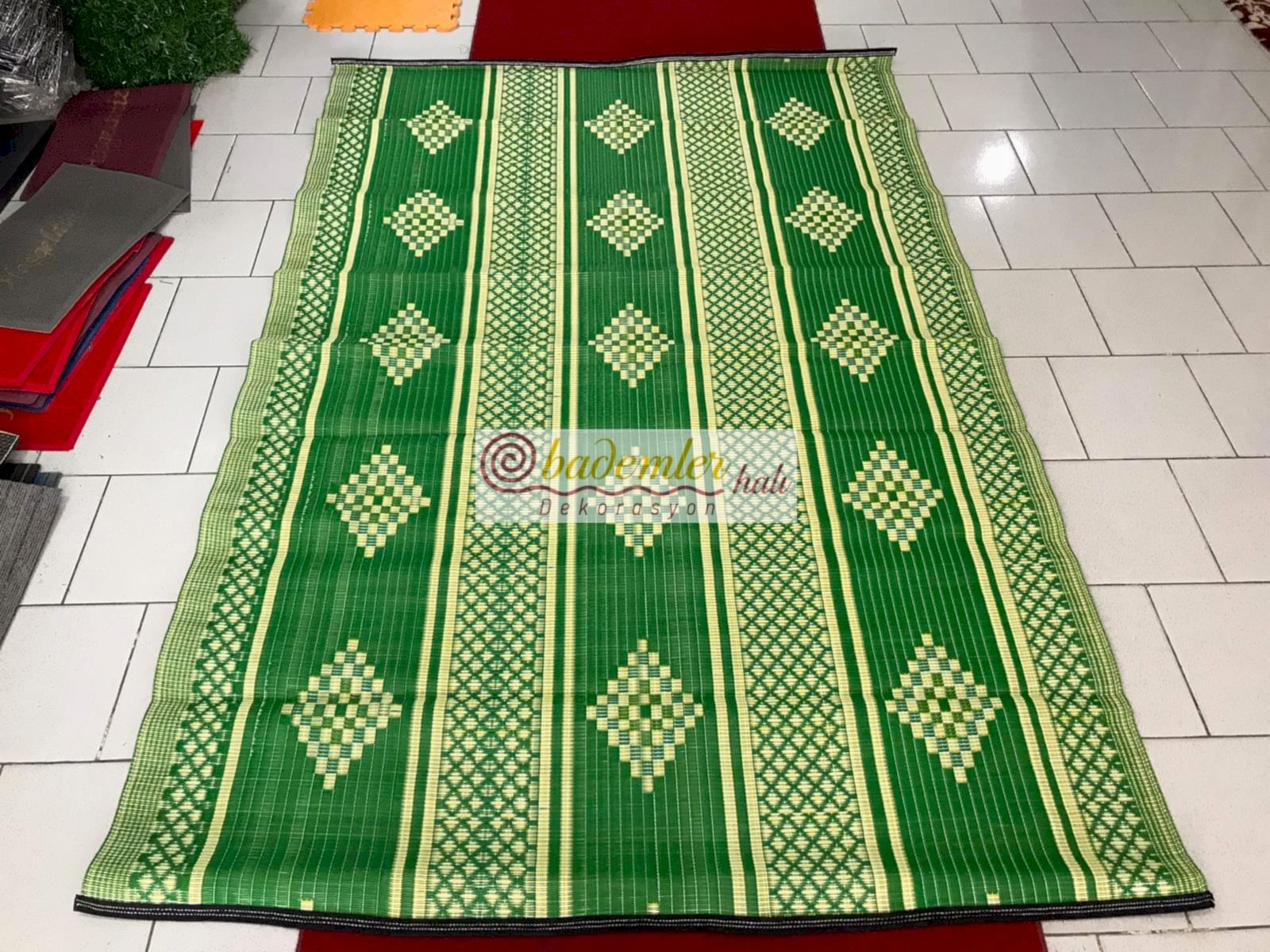 Plastik Piknik Hasırı Çift taraflı hasır kilim ucuz hasır toptan hasır kilim piknik hasırı çit katlı hasır çift mekik hasır istoç istanbul hasır fiyatı